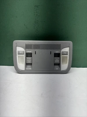 2013-2015 Acura ILX верхняя консоль передний купол карта свет 39180-TV0-E010-M1 OEM - Изображение 1 из 4