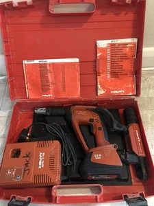 HILTI SF 4000-A Cordless 18V Drywall Screw Gun & SMI 55 Plus Battery & Charger - Picture 1 of 13