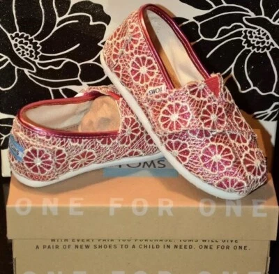 Tiny Toms Classic Crochet Glitter Slip-On - Pink/Coral Gift -Size 2 Toddler -New - Image 1 of 4