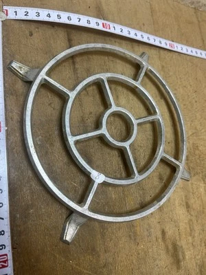 Dessous repose plat outil cuisine ustensile décor vintage Réf N.8 - Photo 1/4