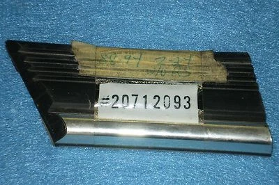 Chevrolet Cavalier 1988 1994 moldura lateral del conductor OEM-NUEVO-NOS GM#20712093 Foto 1 de 2
