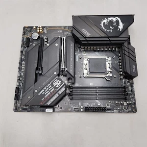 MSI MPG B650 Carbon WiFi Gaming Motherboard (AMD AM5, ATX, DDR5, PCIe 4.0, M.2)  - Afbeelding 1 van 4