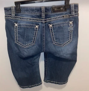 Miss Me Mid-rise Easy Bermuda Jean Shorts Women's Size 30 - Picture 1 of 7