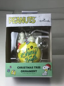 NIB. Hallmark Peanuts SNOOPY Shiny And Bright Christmas Tree Ornament 2022 - Picture 1 of 3