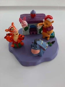 Hallmark Merry Miniatures 1999 Christmas at Pooh's House - Complete Set - Picture 1 of 3
