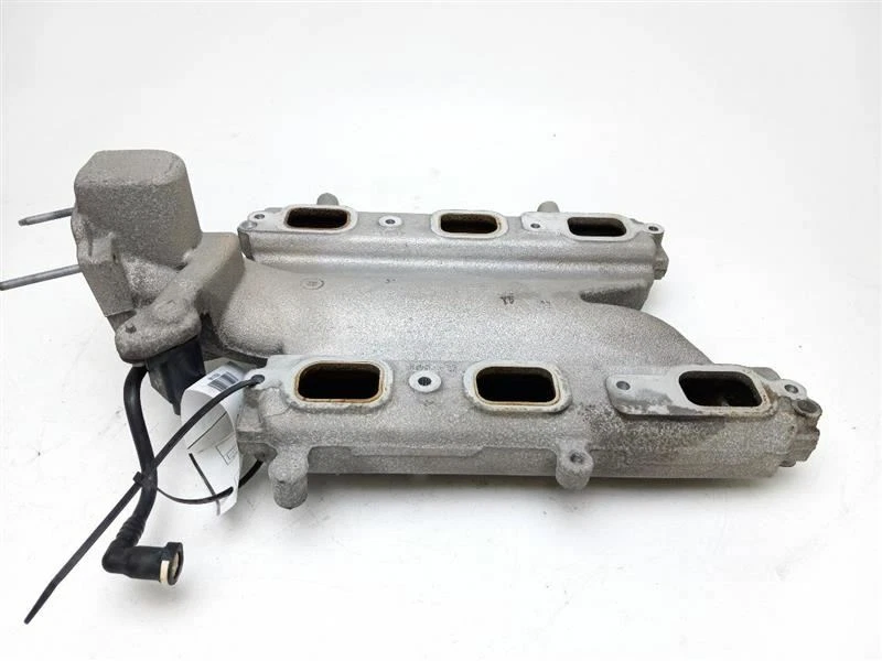 Chevrolet Impala 2009-2011 colector de admisión Foto 1 de 4