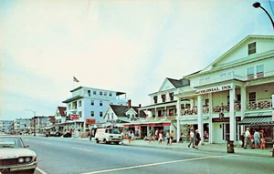NH Hampton Beach New Hampshire-Ocean Boulevard-Vintage c1965 Postcard (E17) - Picture 1 of 4