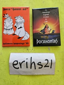 2 prendedores totales Botón Disney Halloween Happenings Poca Haunt Us Pocahontas 1995 - Imagen 1 de 2