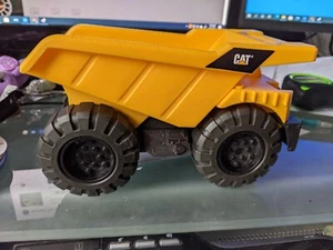 Toy State CAT Dump Truck Toy Construction Vehicle - Dump Truck - Picture 1 of 2