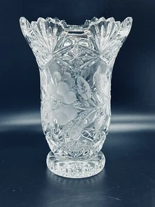 Chrystal Industry 24% Lead Footed 10" Clear and Frosted Tulips Glass Vase - Picture 1 of 6