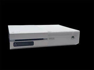 Microsoft Xbox One 1540 500GB Console - I MADE THIS Launch Team 2013 edition New - Picture 1 of 8