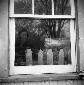 Serie di immagini Fine Art "ViViAN MAiER's PLa$TiC" - 70+ file di arte digitale su USB - Foto 1 di 15