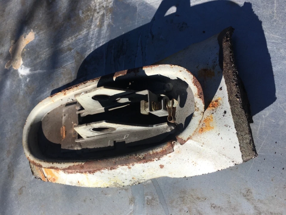 Panel cuadro freno mano bmw 2002 1600 2002tii e10 Foto 1 de 3