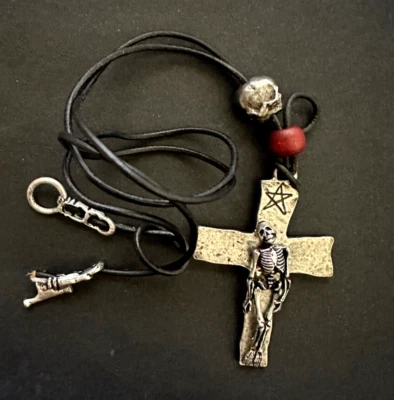 Plage Kreuz Anhänger Alchemy Gothic - Bild 1 von 3