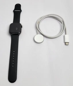 Apple Watch Series 10 (GPS + LTE) 42mm Boîtier Titane Bracelet Noir M/L - Photo 1 sur 14