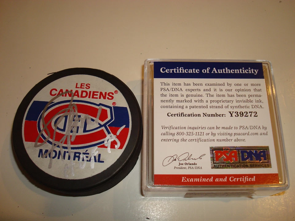 Larry Robinson Signed Montreal Canadiens Hockey Puck PSA/DNA COA HOF' 95 Auto 1G - Image 1 of 3