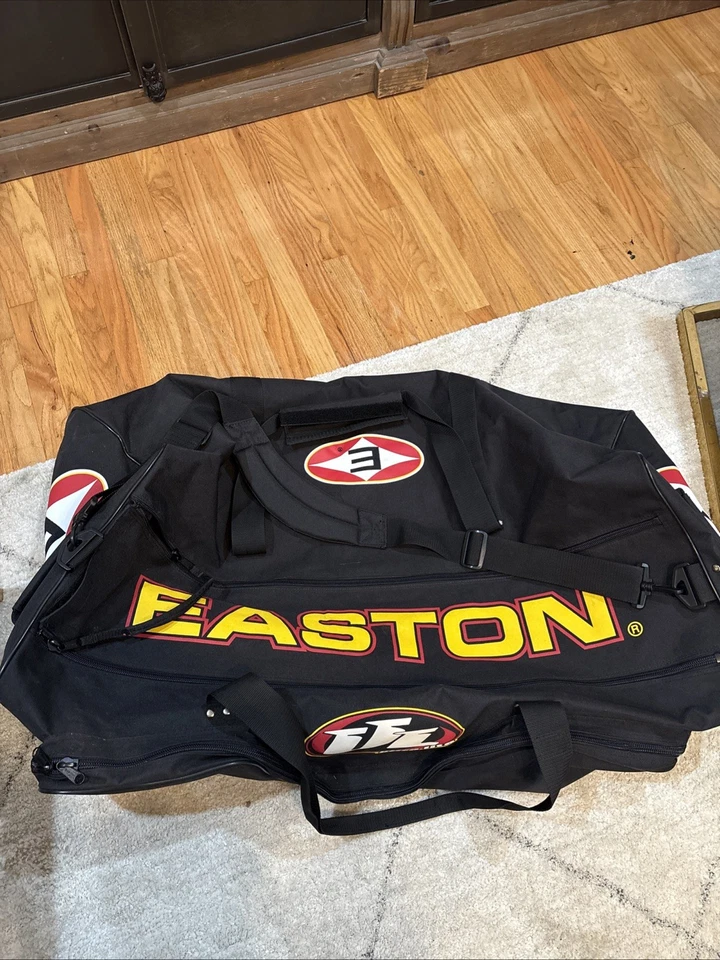 Bolsa de hockey Easton Ultra Lite con correa para el hombro negra y amarilla de 3 pies de largo Foto 1 de 4