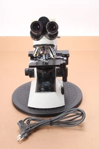Olympus CX21FS1 Laboratory Microscope W/ 100x/1.25, 40x/0.65, 10x/0.25, 4x/0.10 - Picture 1 of 10