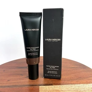Hydratant teinté sans huile Laura Mercier FPS 20 6C1 CACAO - 1,7 oz - Exp 4/26 - Photo 1/10