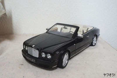 Minichamps Bentley Azure 1 18 miniature car Black - Image 1 of 4
