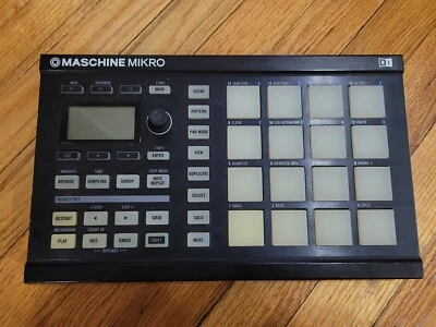 Native Instruments Maschine Mikro Mk1 - Great Condition - Image 1 of 4