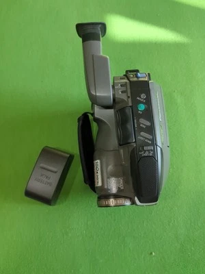 Panasonic PV-L550D VHS-C Palmcorder Video Camera VHS C Camcorder Untested - Image 1 of 4
