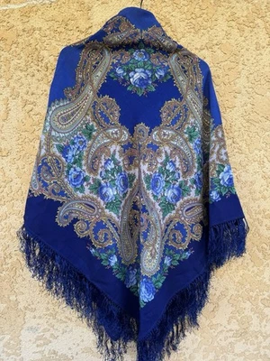 Pavlovo Posad Authentic 100% Wool Scarf Wrap - Image 1 of 2