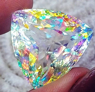 40.90 Ct Mystic Quartz Rainbow Color Trillion Shape Loose Gemstones Certified - Image 1 of 4