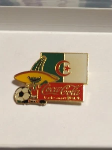 1984 Coca Cola Soda Soccer World Cup Algeria Enamel Pin - Picture 1 of 3
