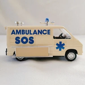 Heller Cliclac Plastic Model SOS Ambulance (read/see issue) - Picture 1 of 24