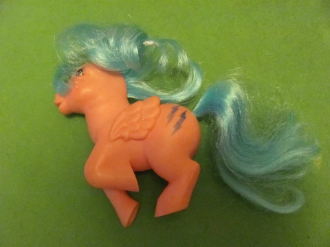 Vintage 1983 Hasbro G1 My Little Pony Firefly Pink Pegasus Toy Figure Cover