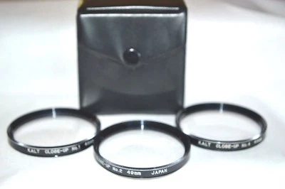 Kalt 49 mm +1, +2, +4 Close-UP Screw-In Lens Kit with Case (S-66) - Image 1 of 3
