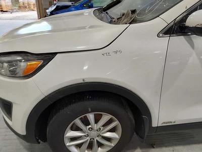 Used Front Left Fender fits: 2016 Kia Sorento textured black moulding Front Left Foto 1 de 4