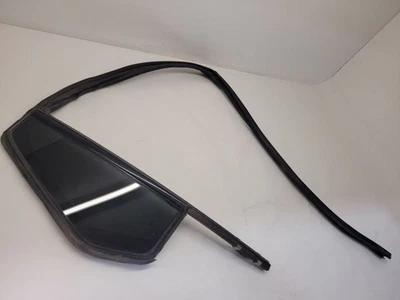 10-17 GMC TERRAIN Passenger Rear RH Door Vent Glass W Privacy Tint 22810025  - Изображение 1 из 4