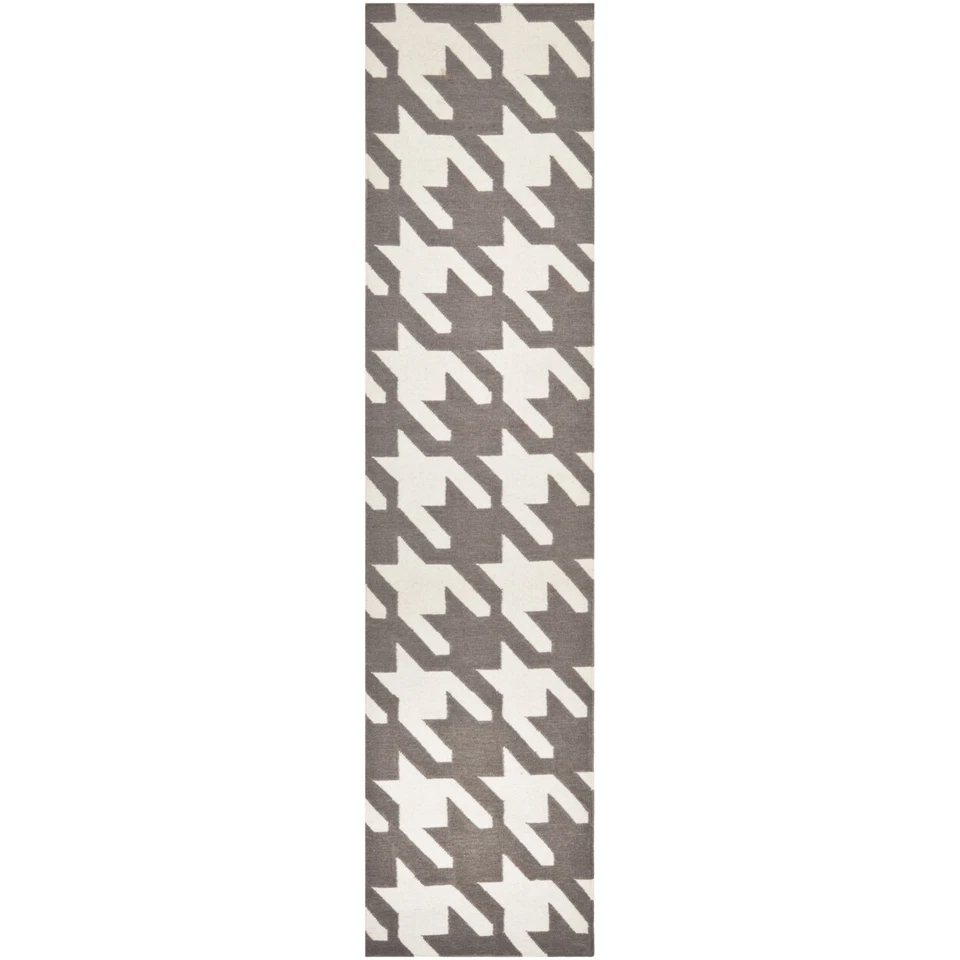 SAFAVIEH Dhurries DHU569A Handwoven Grey / Ivory Rug - Image 1 of 4