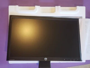 HP ProDisplay P221 22" Widescreen 1920 x 1080 LED-Backlit LCD Monitor - Picture 1 of 6