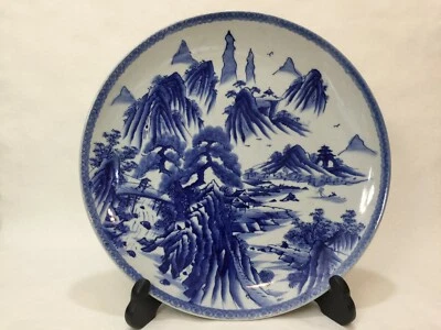 Cargador Imari japonés grande pintado a mano azul y blanco de colección, 18 1/2" D x 2 1/2" H Foto 1 de 4
