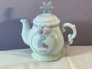 Precious moments figurine mini teapot snowflake on top January EX9516 - Picture 1 of 6