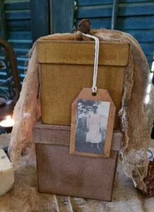 2 PRIMITIVE HAND PAINTED SQUARE PAPER MACHE STACKING NESTING BOXES OLD BROWNS - Picture 1 of 10