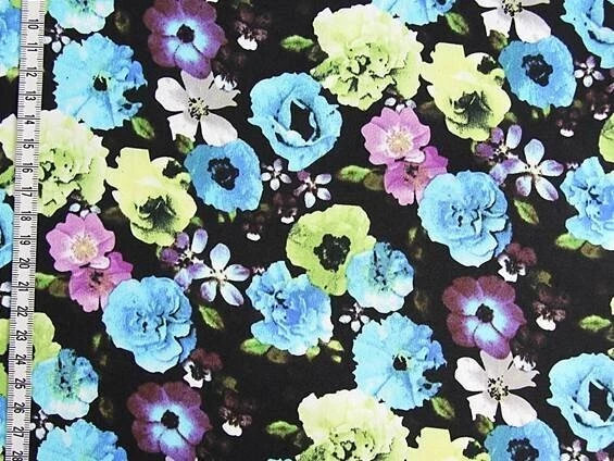 BAUMWOLLSATIN Stoff Kleiderstoff Sommerblüten TÜRKIS SCHWARZ EUR 5,00/m %SALE% - Bild 1 von 1