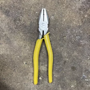 Vintage OXWALL 8" Long Lineman Pliers w/Side Cutters Yellow Comfort Handles - Picture 1 of 5