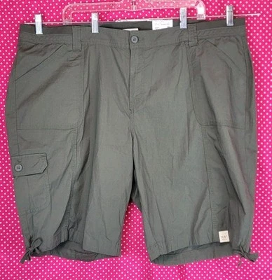 NWT St. John's Bay Woman 100% Cotton Bermuda Short Mid Rise Sz 24W  W45" L11.5" - Image 1 of 4