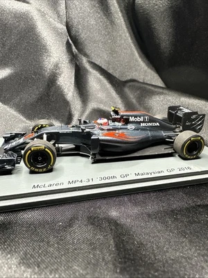 SPARK 1/43 S5024 McLaren MP4/31 Honda #22 Malaysian GP 2016 Jenson Button USA - Image 1 of 4