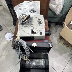 Vintage Elmo Omnigraphic slide projector , case plus manual extra light ,remote - Picture 1 of 17
