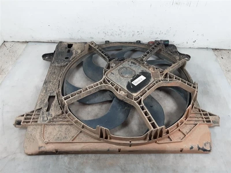 Jeep JK Wrangler OEM Electric Engine Cooling Fan Motor w Shroud 2012-2017  92045 - Image 1 of 4