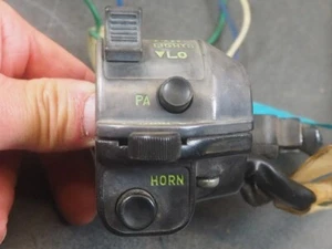 HONDA FT500 1982 35200-MC8-000 LH HANDLEBAR SWITCH WINKER 13005 - Imagen 1 de 6