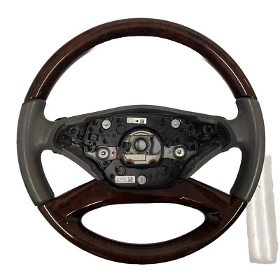 Руль 2013 Mercedes S550 W221 от оригинального производителя серый с деревянной отделкой и подрулевыми переключателями - Изображение 1 из 4