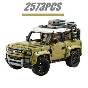 TECHNICAL: Land Rover Defender Collector's Building Blocks Set (42110) - Picture 1 of 6