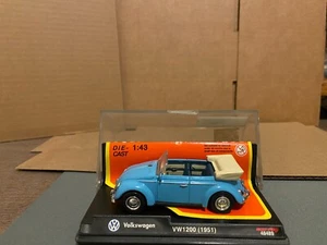 1/43 NEW RAY 1951 VOLKSWAGEN VW 1200 BEETLE CONVERTIBLE BLUE IN PLASTIC CASE - Picture 1 of 5
