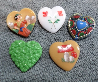 5 Vintage Realistic Glass Buttons COLORFUL FANCY HEARTS - Image 1 of 3